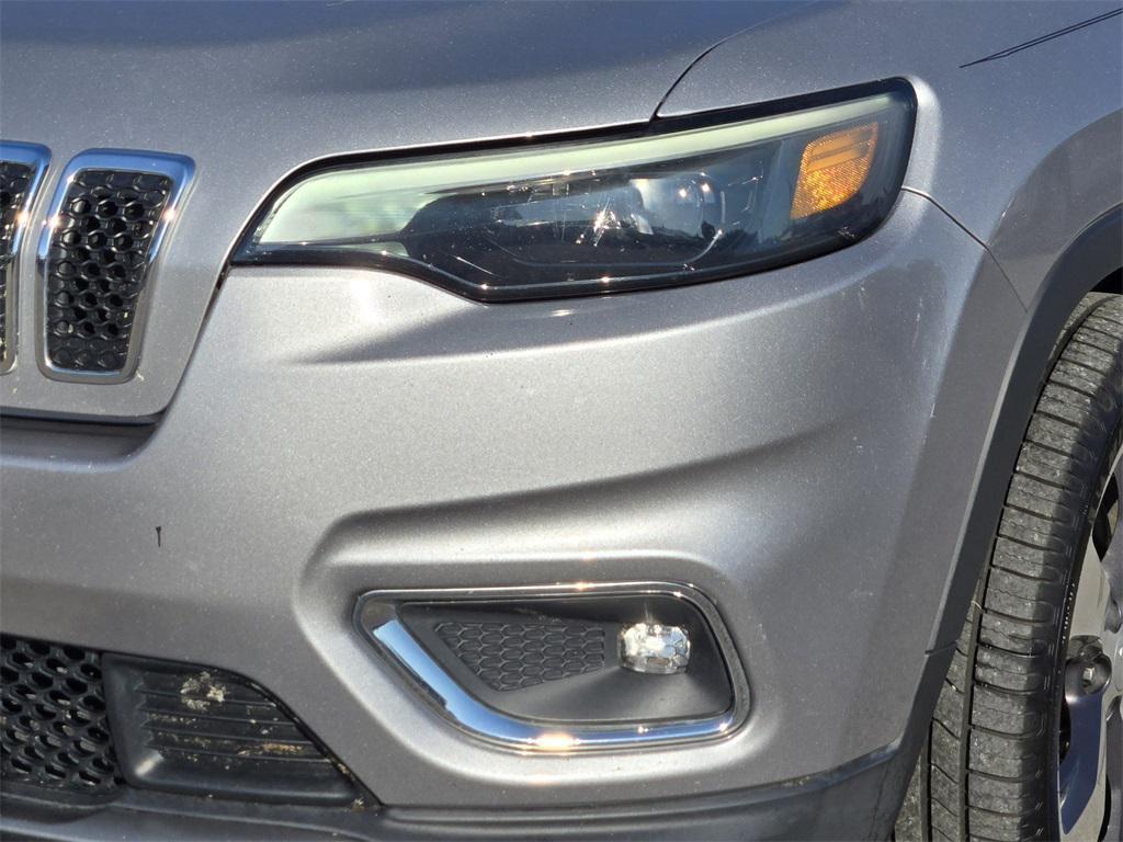 used 2019 Jeep Cherokee car, priced at $15,545