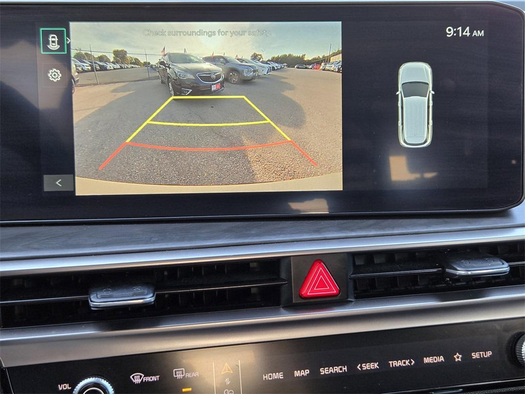 used 2024 Kia Sorento car, priced at $36,015