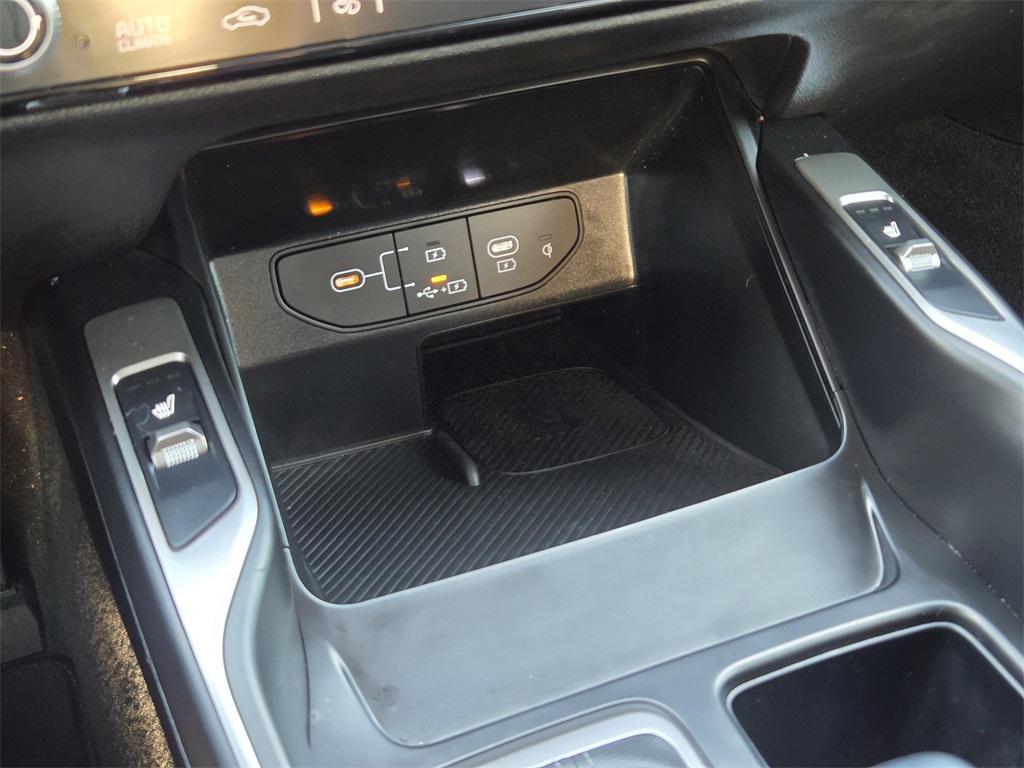 used 2024 Kia Sorento car, priced at $36,015