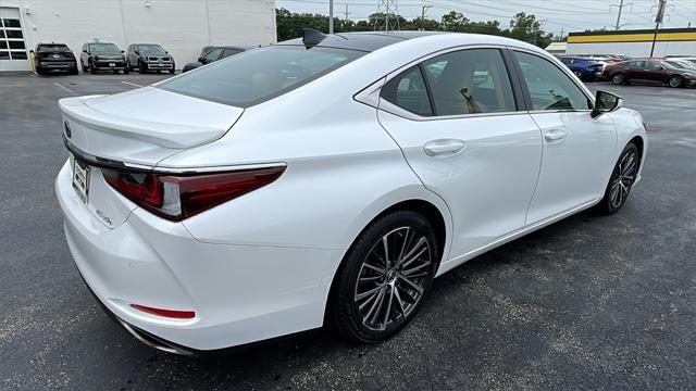 used 2023 Lexus ES 350 car, priced at $40,887