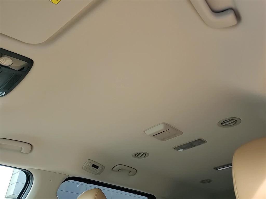 used 2023 Kia Carnival car, priced at $33,788