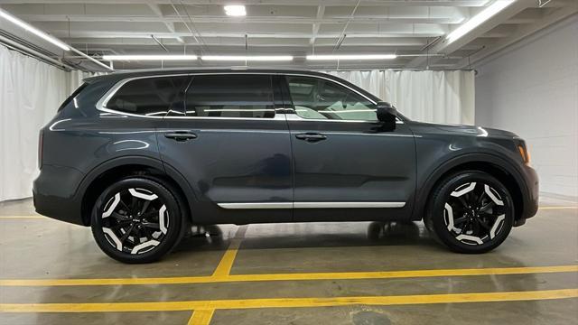 used 2024 Kia Telluride car, priced at $41,889