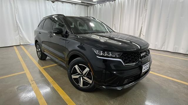 used 2023 Kia Sorento car, priced at $31,398