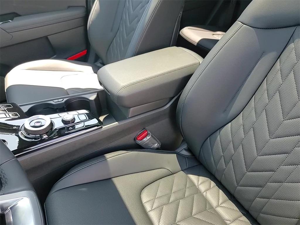 used 2024 Kia Sportage car, priced at $32,888