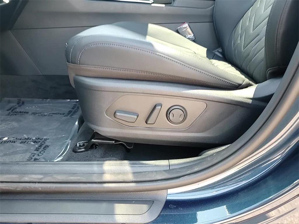 used 2024 Kia Sportage car, priced at $32,888