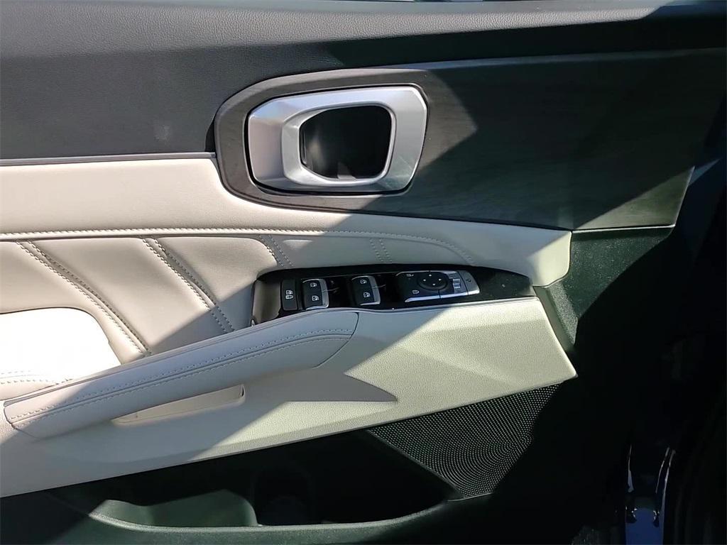 new 2025 Kia Sorento car, priced at $42,830