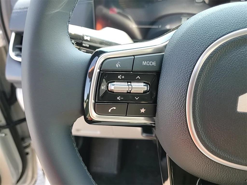 new 2025 Kia Carnival car, priced at $41,064