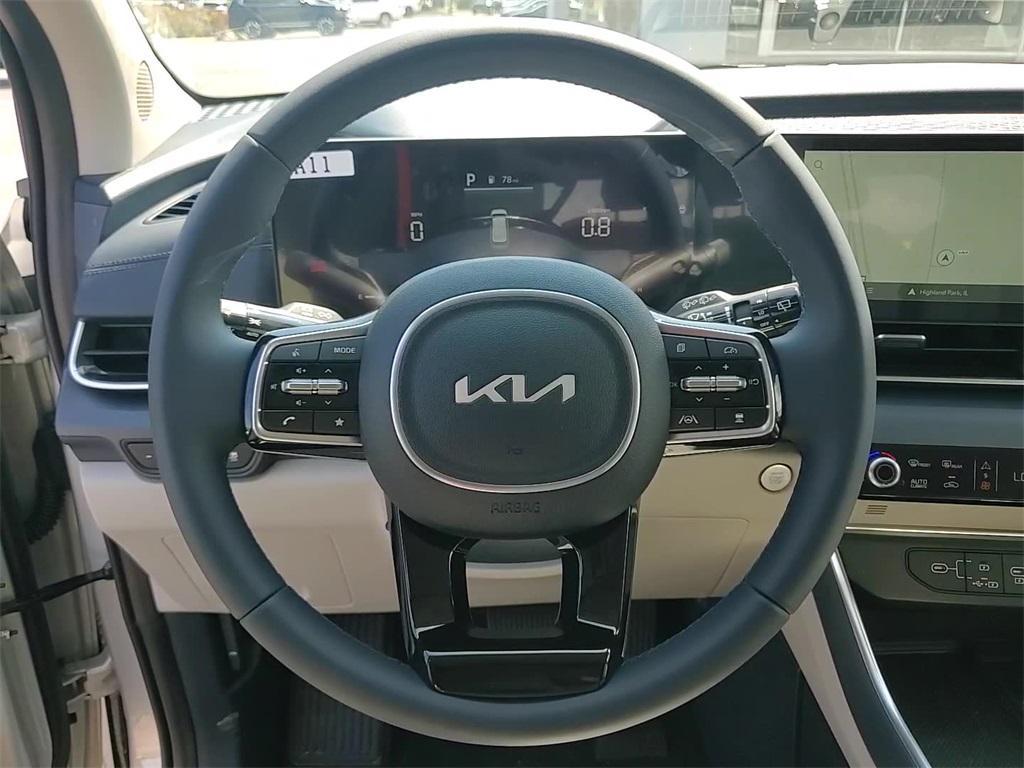 new 2025 Kia Carnival car, priced at $41,064