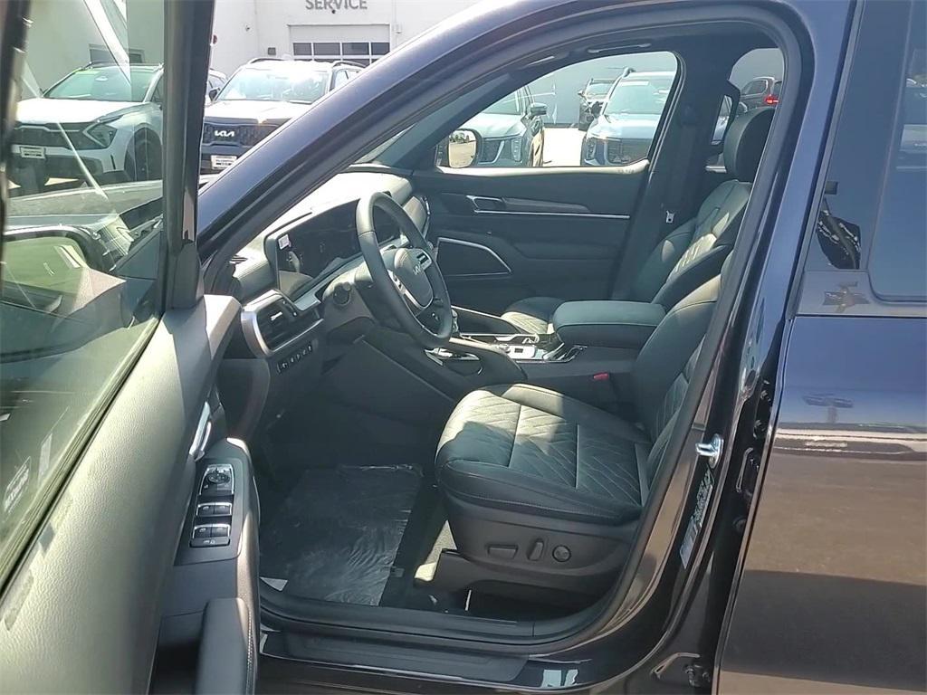 new 2025 Kia Telluride car, priced at $44,547