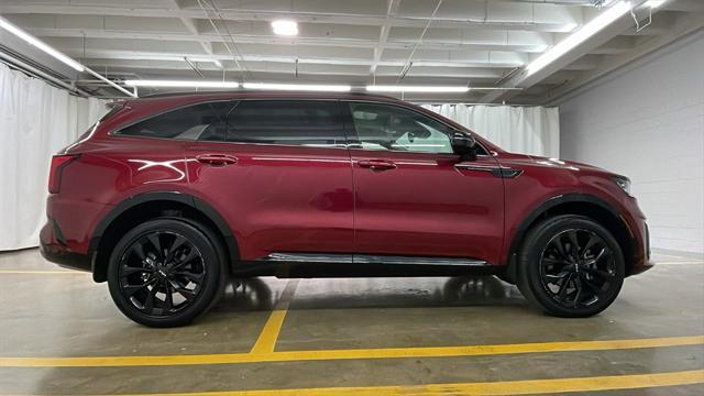 used 2023 Kia Sorento car, priced at $34,895