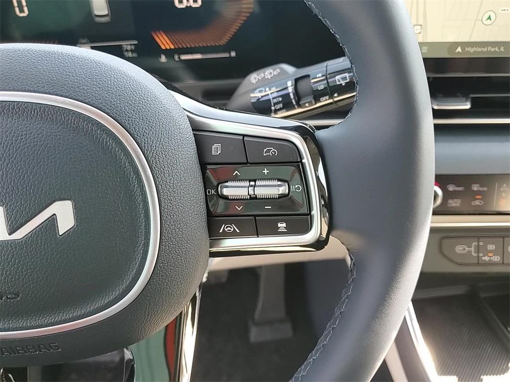 new 2025 Kia Carnival car, priced at $41,325