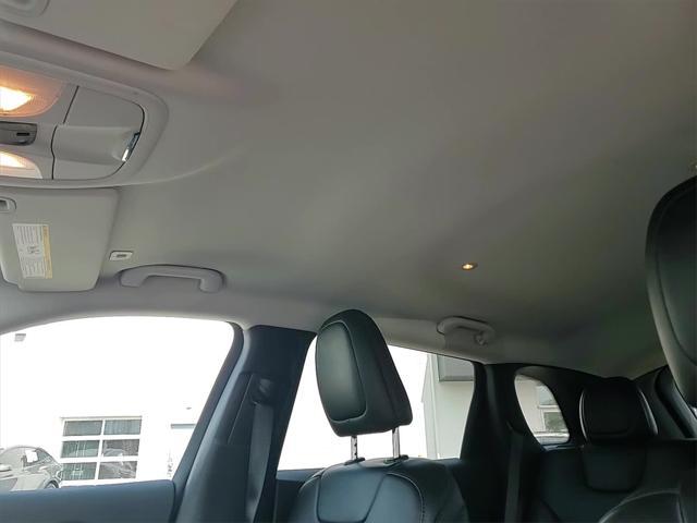 used 2019 Jeep Cherokee car, priced at $11,888