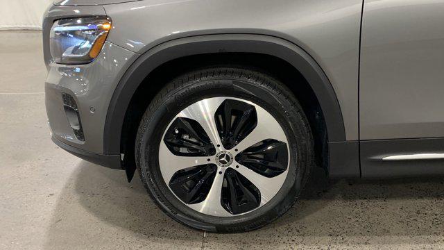 new 2025 Mercedes-Benz GLB 250 car, priced at $53,055