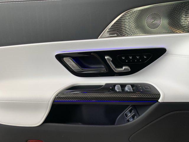 new 2025 Mercedes-Benz AMG SL 63 car, priced at $220,555