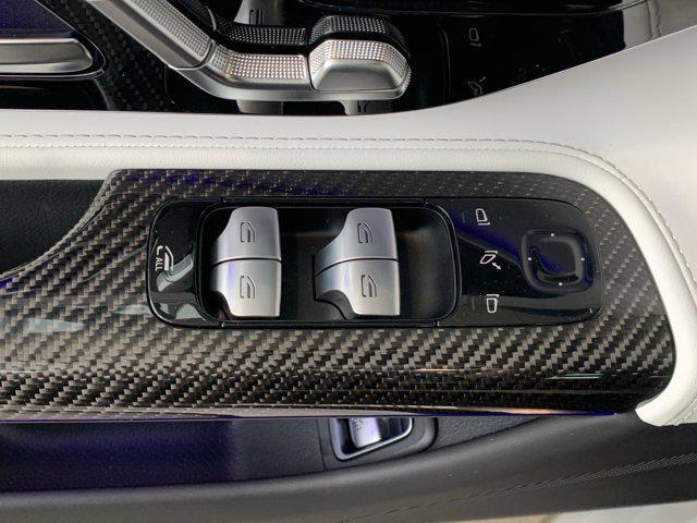 new 2025 Mercedes-Benz AMG SL 63 car, priced at $220,555