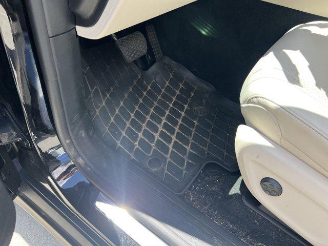 used 2023 Mercedes-Benz GLE 350 car, priced at $53,990