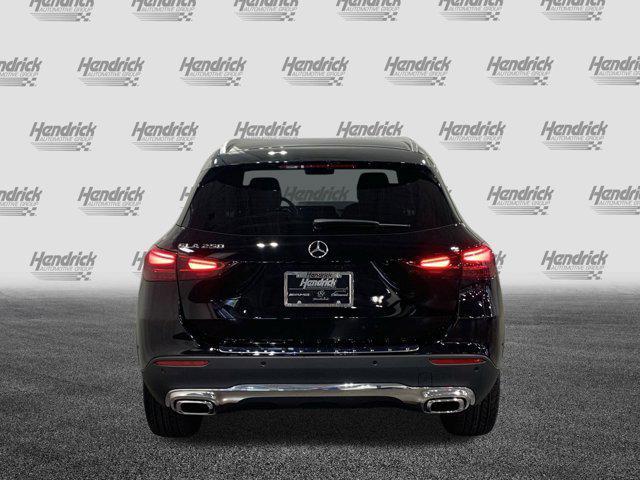new 2025 Mercedes-Benz GLA 250 car, priced at $44,345