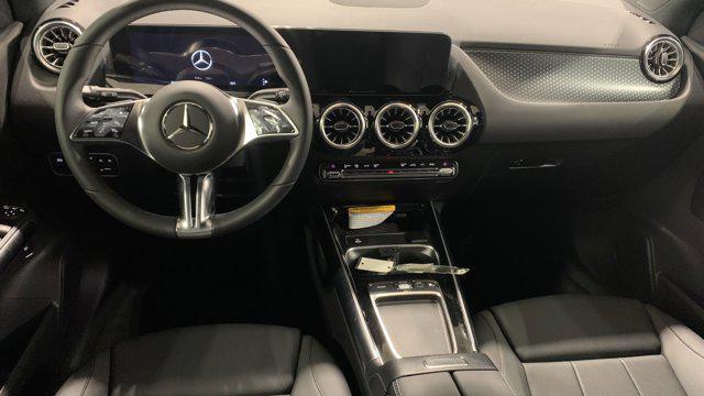 new 2025 Mercedes-Benz GLA 250 car, priced at $44,345
