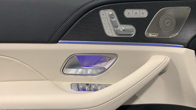 new 2026 Mercedes-Benz GLS 580 car, priced at $120,580