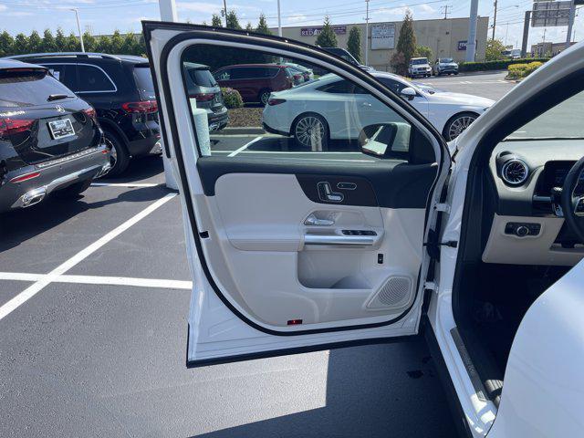 used 2025 Mercedes-Benz GLA 250 car, priced at $40,490