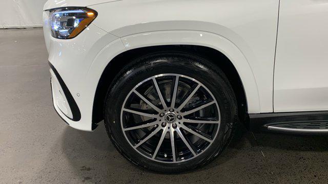 new 2026 Mercedes-Benz GLS 580 car, priced at $121,710
