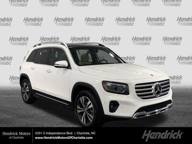 new 2025 Mercedes-Benz GLB 250 car, priced at $49,105