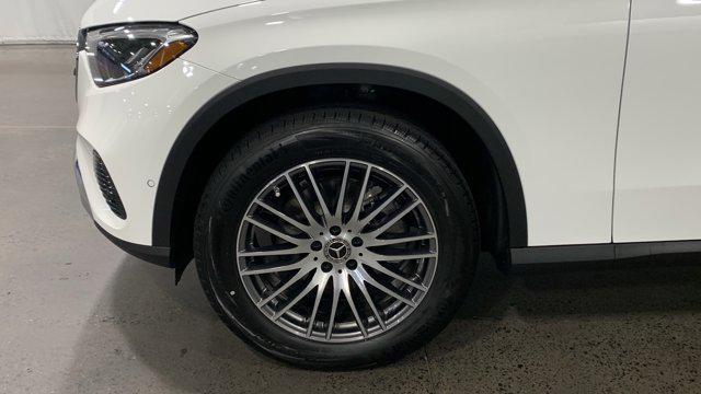 new 2025 Mercedes-Benz GLC 300 car, priced at $54,535