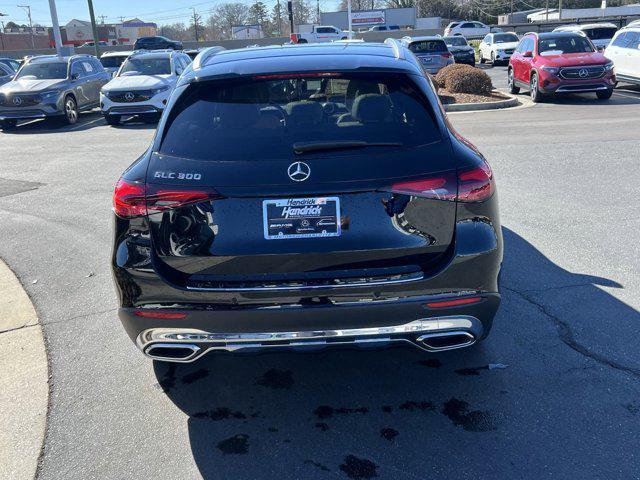 new 2025 Mercedes-Benz GLC 300 car, priced at $59,805