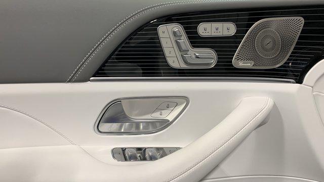 new 2025 Mercedes-Benz Maybach GLS 600 car, priced at $203,400