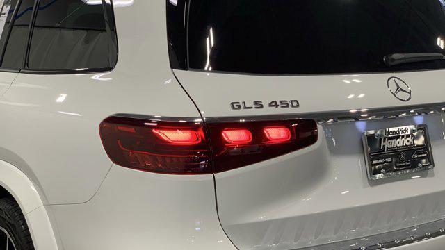 new 2025 Mercedes-Benz GLS 450 car, priced at $103,205