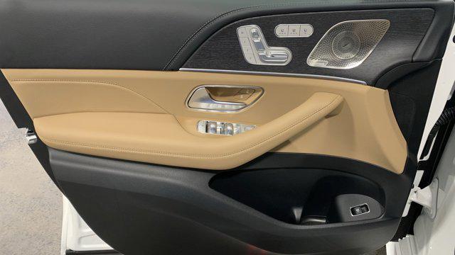 new 2025 Mercedes-Benz GLS 450 car, priced at $103,205