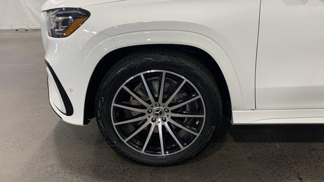 new 2025 Mercedes-Benz GLS 450 car, priced at $103,205