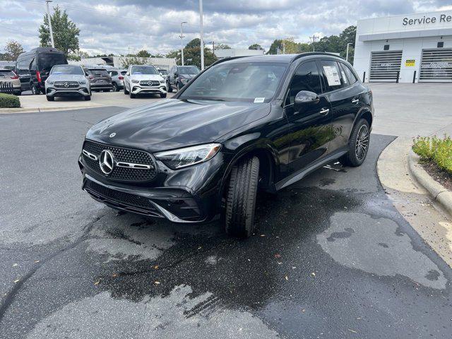 new 2024 Mercedes-Benz GLC 300 car, priced at $57,660