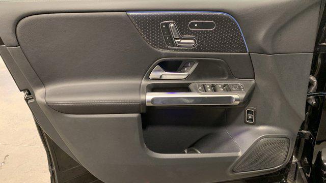 new 2025 Mercedes-Benz GLB 250 car, priced at $50,905