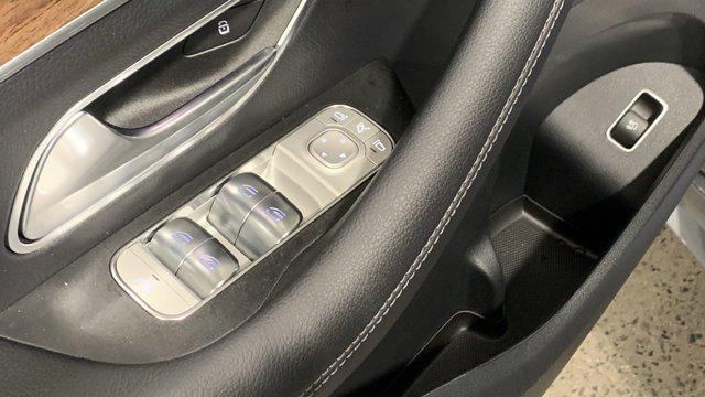 new 2025 Mercedes-Benz GLE 350 car, priced at $72,095