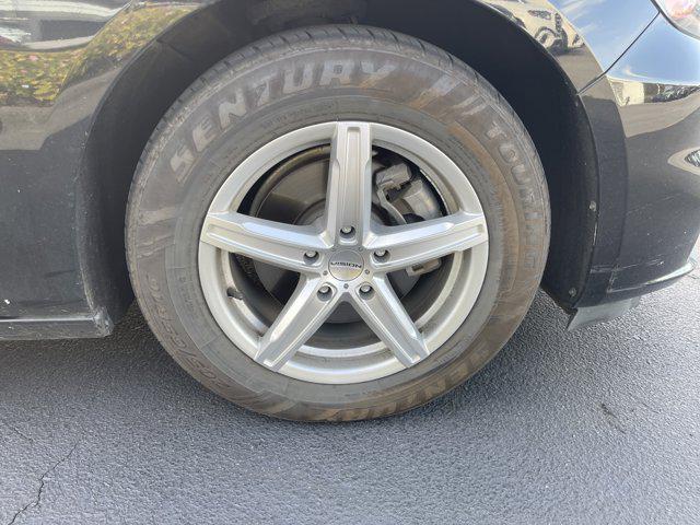 used 2018 Chevrolet Malibu car, priced at $10,990