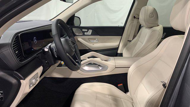 new 2025 Mercedes-Benz GLS 450 car, priced at $92,765