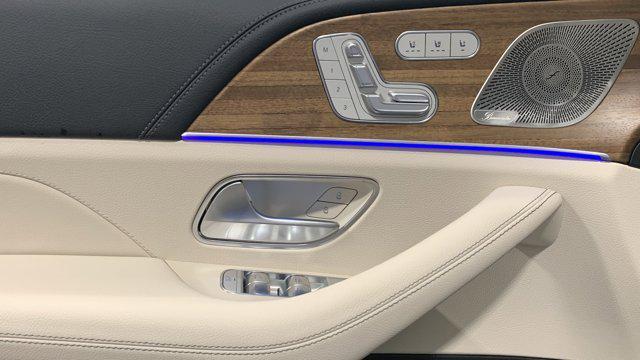 new 2025 Mercedes-Benz GLS 450 car, priced at $103,345