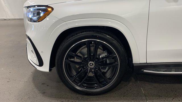 new 2025 Mercedes-Benz GLS 450 car, priced at $103,345