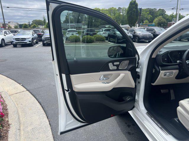 new 2025 Mercedes-Benz GLS 450 car, priced at $101,185