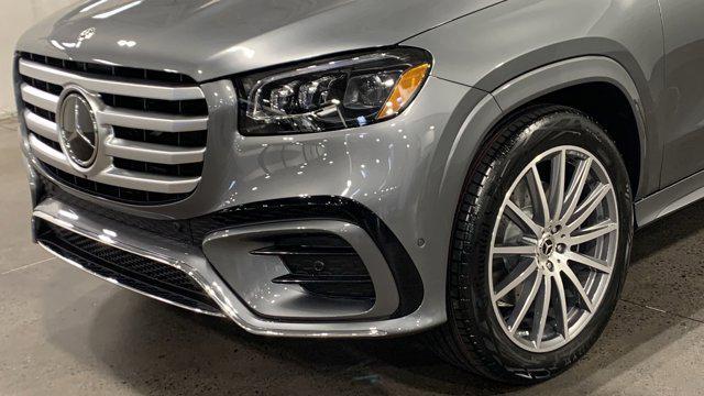 new 2025 Mercedes-Benz GLS 450 car, priced at $100,435