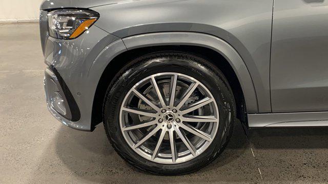 new 2025 Mercedes-Benz GLS 450 car, priced at $100,435