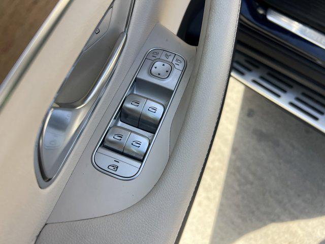 used 2022 Mercedes-Benz GLE 350 car, priced at $49,990