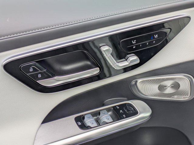 new 2025 Mercedes-Benz GLC 300 car, priced at $63,825