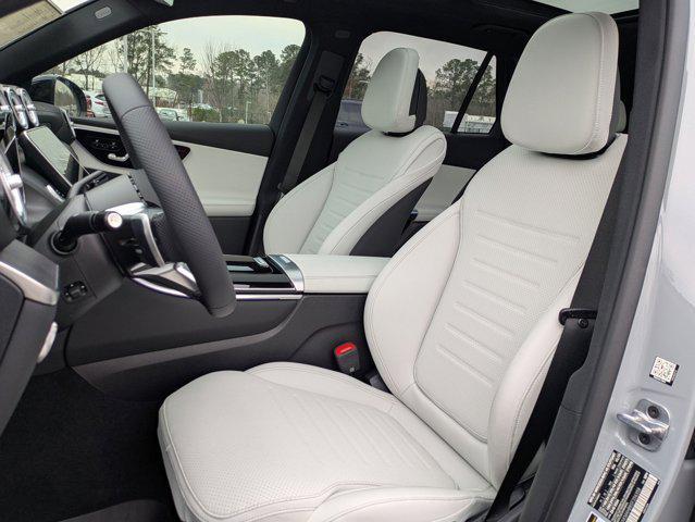 new 2025 Mercedes-Benz GLC 300 car, priced at $63,825