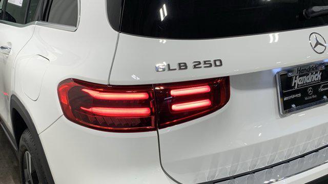 new 2025 Mercedes-Benz GLB 250 car, priced at $47,145