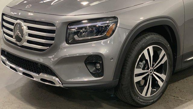 new 2025 Mercedes-Benz GLB 250 car, priced at $50,180