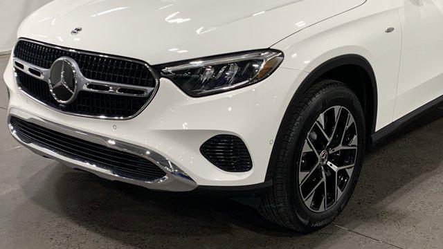 new 2025 Mercedes-Benz GLC 350e car, priced at $66,520