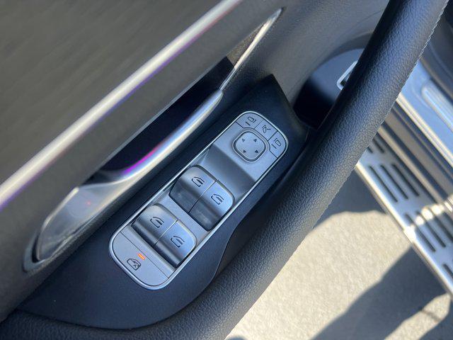 used 2022 Mercedes-Benz GLE 350 car, priced at $48,699