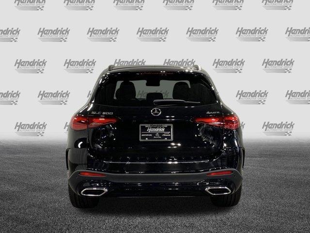 new 2024 Mercedes-Benz GLC 300 car, priced at $59,990